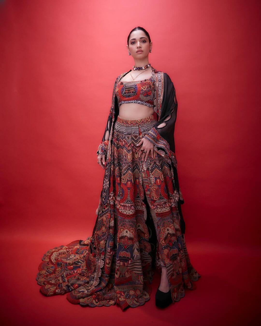 The Most Stunning Lehenga Youll Ever See Tamannaah Bhatias Mermaid Gown Makeover - 0xxa4ar