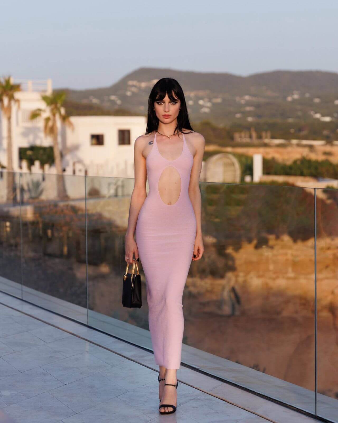 Alice Pagani In Pink Color Fitted Outfit With Black Purse Photoshoot