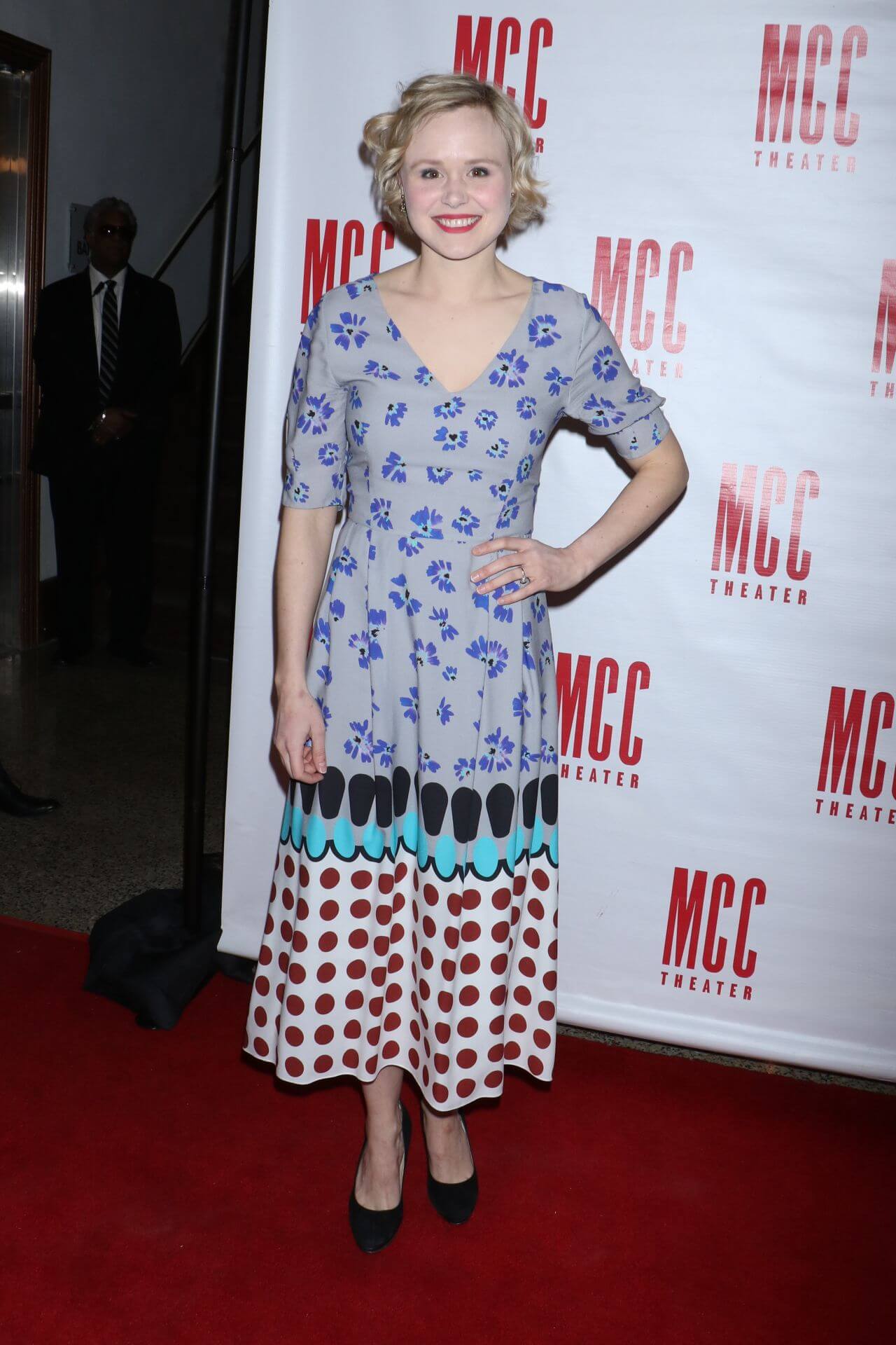 Alison Pill - In Grey Printed Mosaic Half Sleeves Long Dress