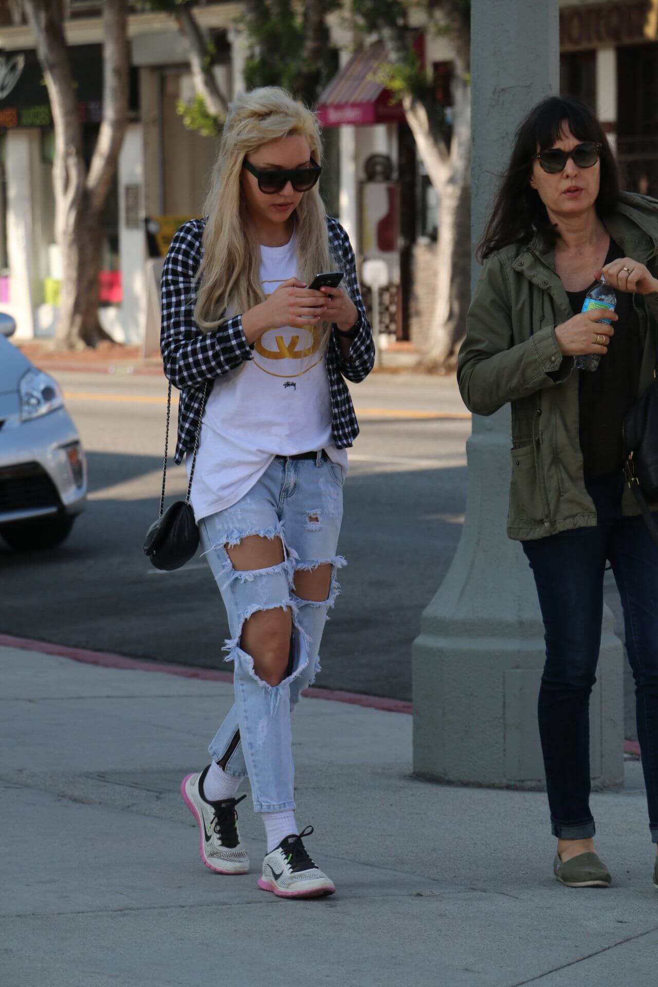 Amanda Bynes In Denim Ripped Jeans  & White T-Shirt With Checks Shirt– Out in West Hollywood