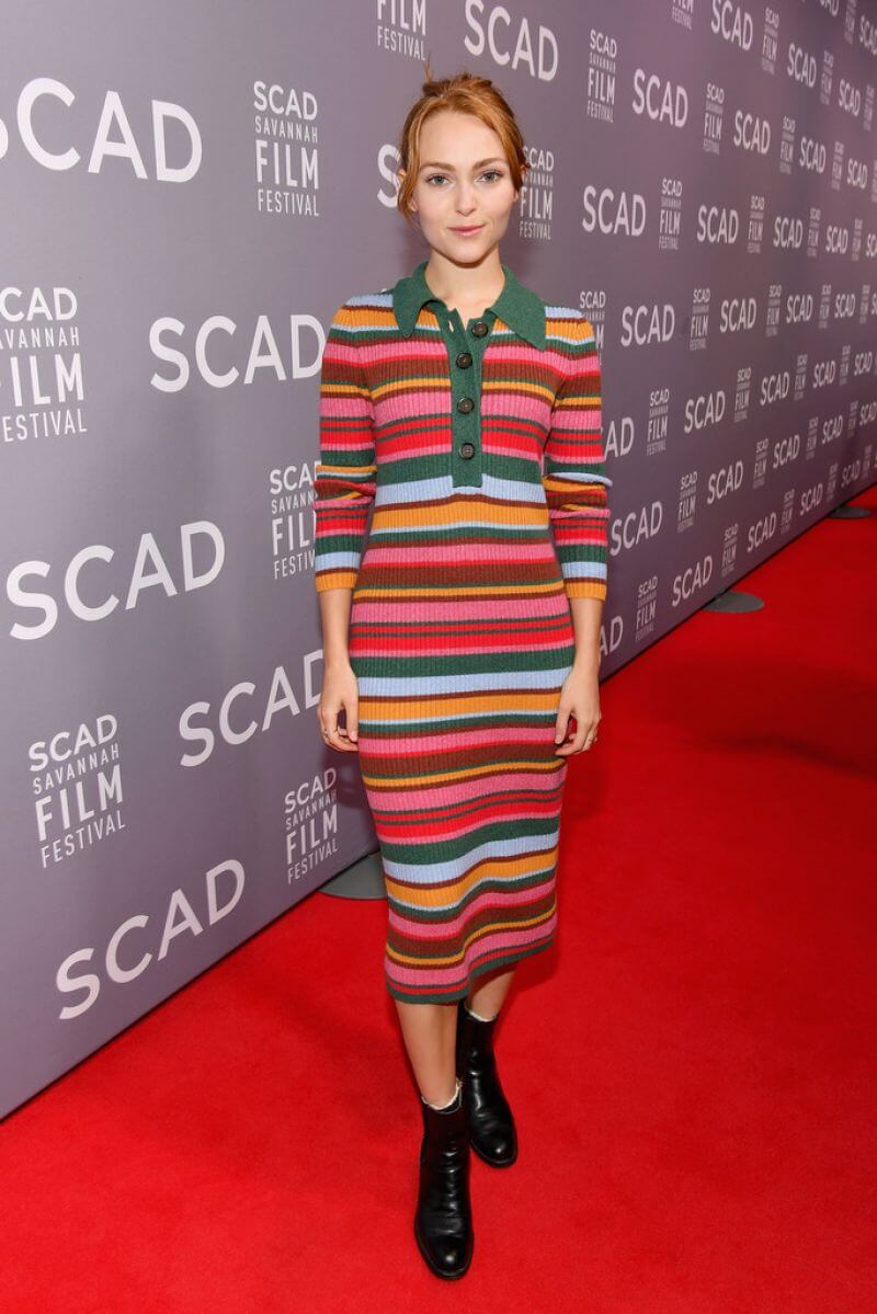 AnnaSophia Robb In Multicolor Striped Collar Long Bodycon Sweater At 21st SCAD Savannah Film Festival Opening Night