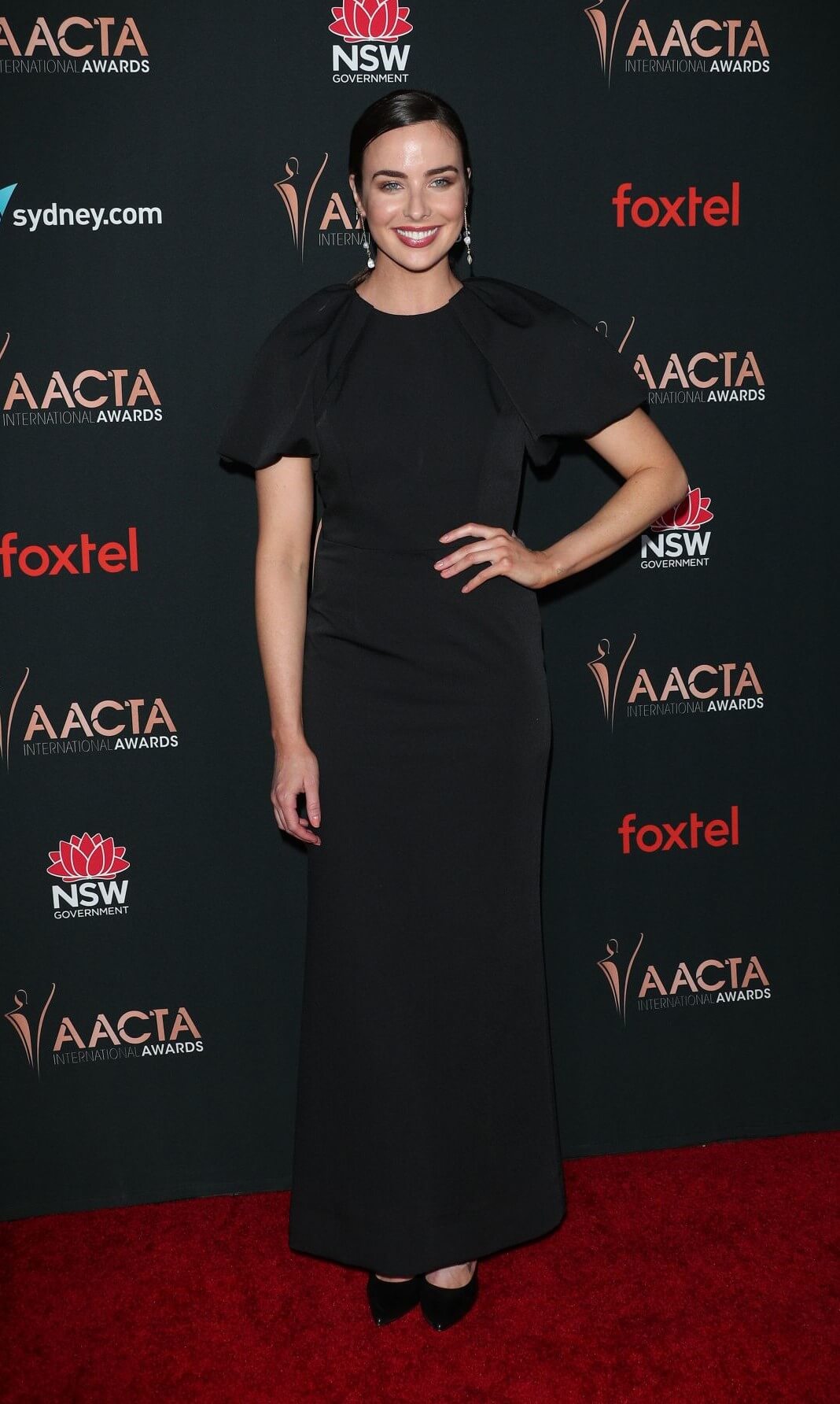 Ashleigh Brewer In Black With Baggy Sleeves Long Dress At AACTA International Awards