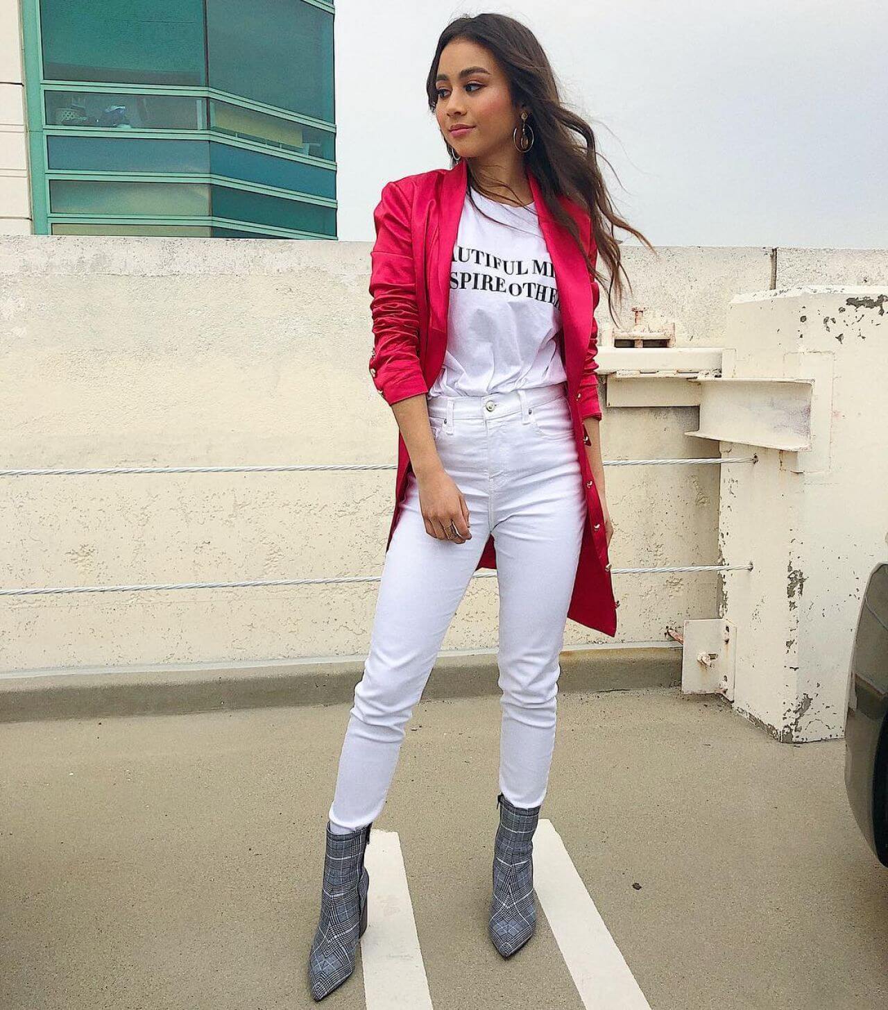 Ciara Riley Wilson In White T-shirt & Jeans With Long Jacket