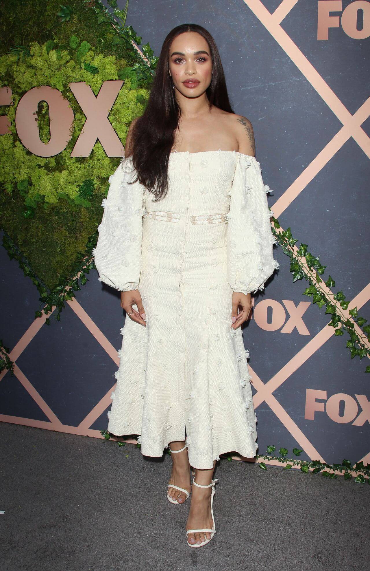 Cleopatra Coleman  In Off-White Off-Shoulder Baggy Sleeves Gown Dress 