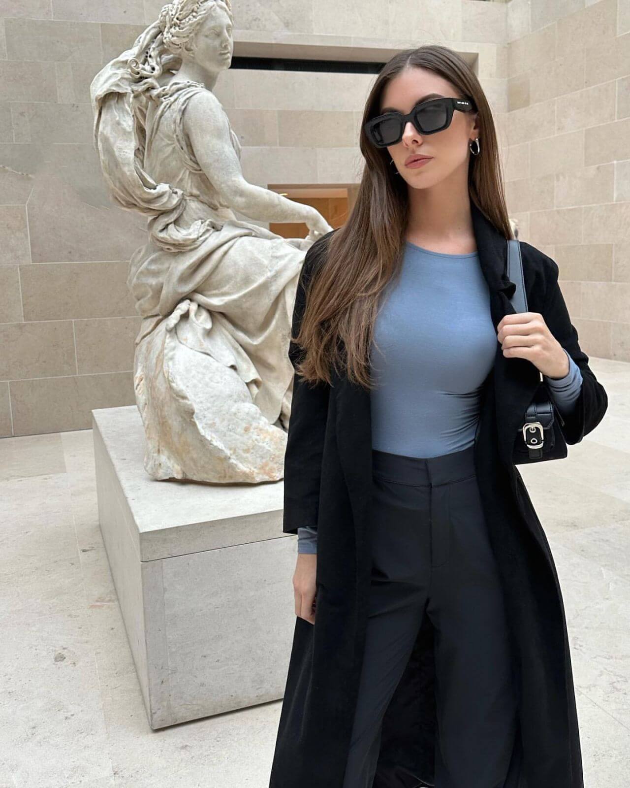Carmella Rose Perfect Looks In Black Long Jacket With Blue T-shirt & Pants