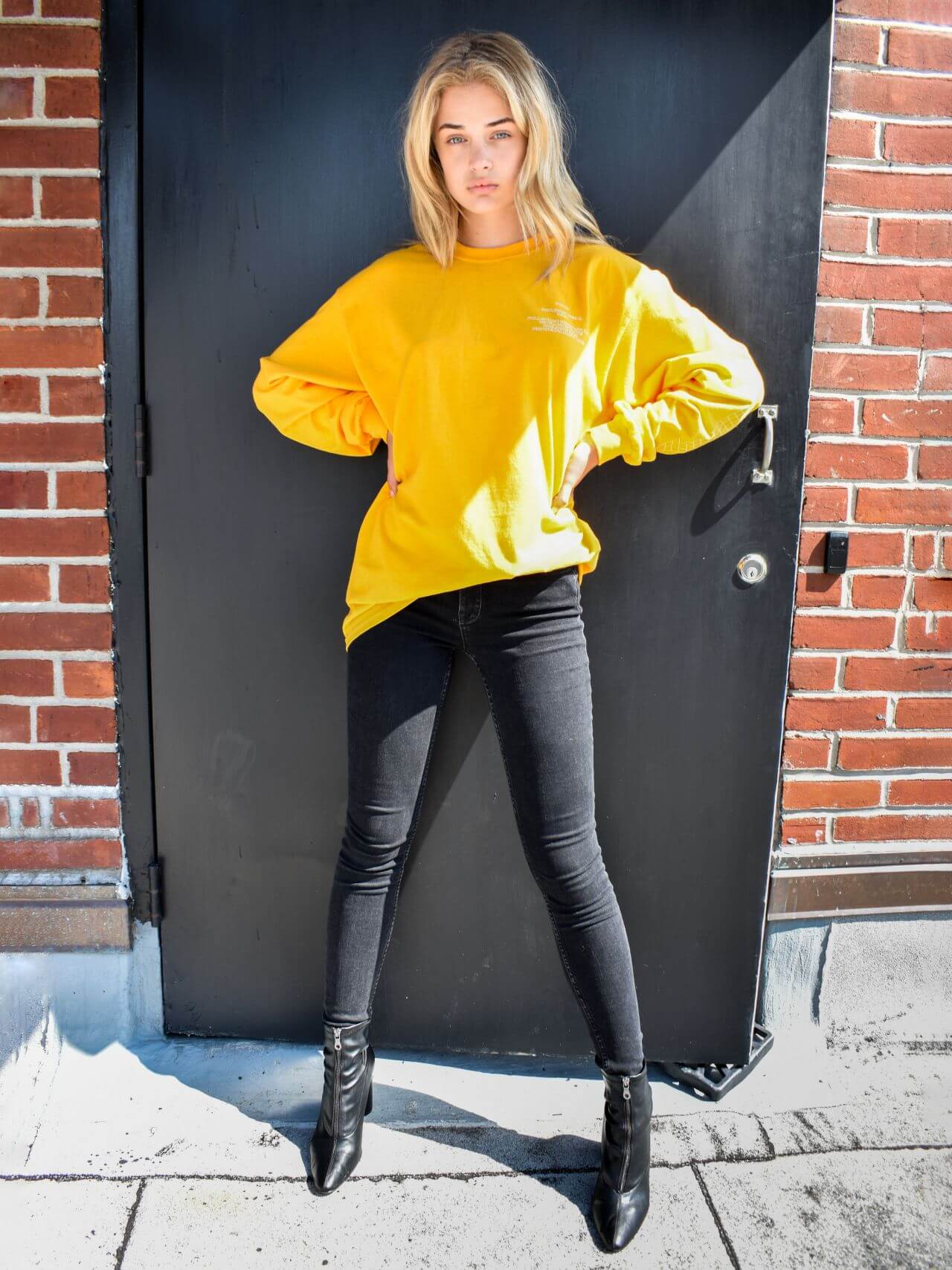 Carolina Marie Lovely Looks In Yellow Full Sleeves Sweatshirts With Black Jeans Outfits