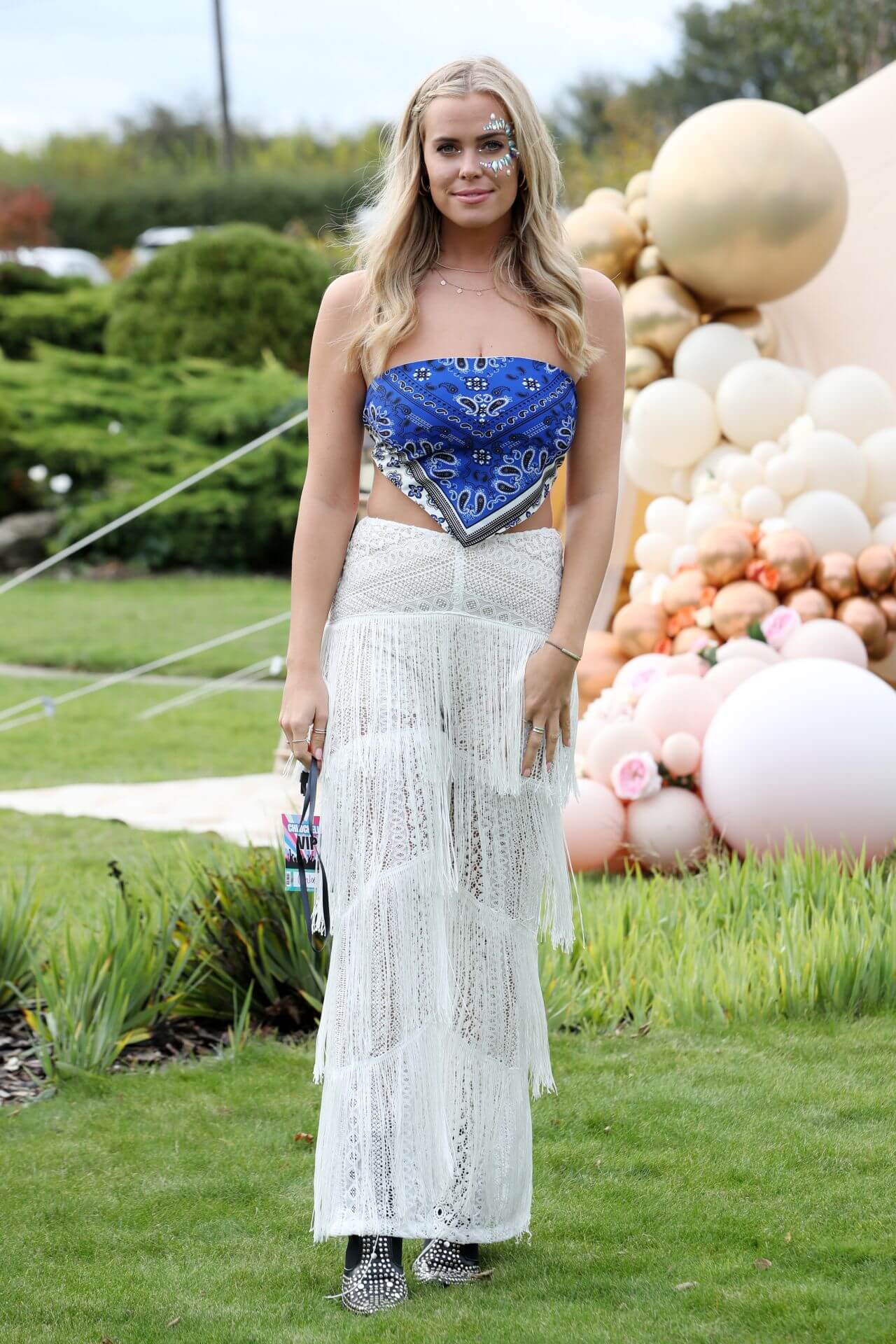 Chloe Meadows  In Blue Printed Scarf Top With Fringing Style White Long Skirt Outfit