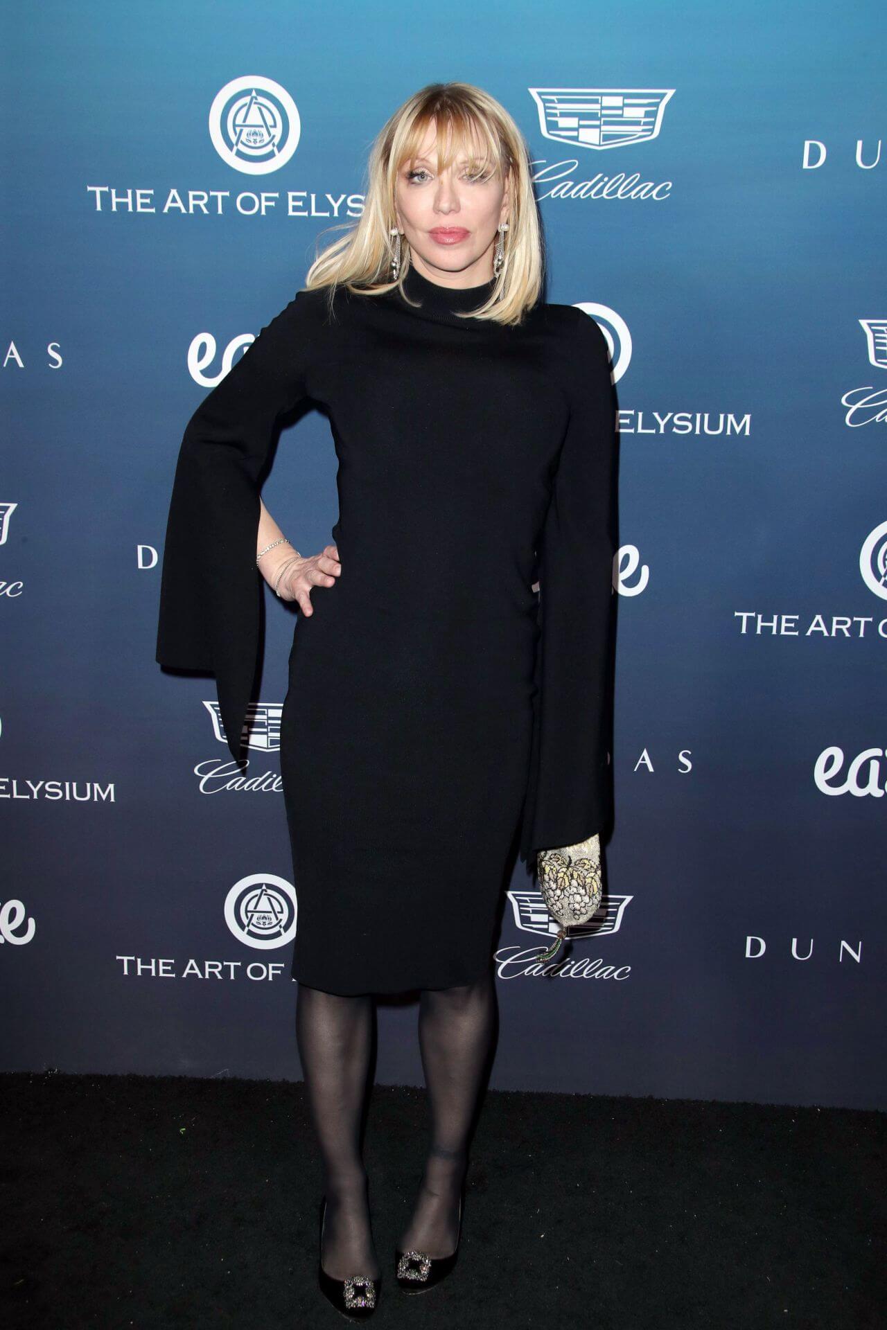 Courtney Love  In Black Flare Full Sleeves Bodycon Dress At The Art of Elysium’s 12th Annual “Heaven” Gala