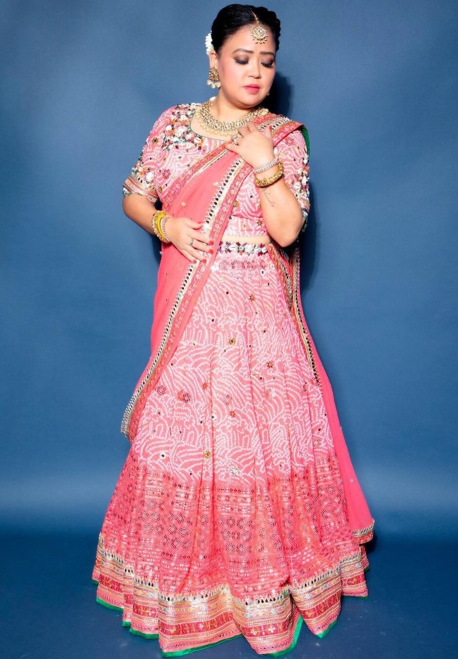 Bharti Singh Beautiful In Pink Chunri Print  Lehenga set
