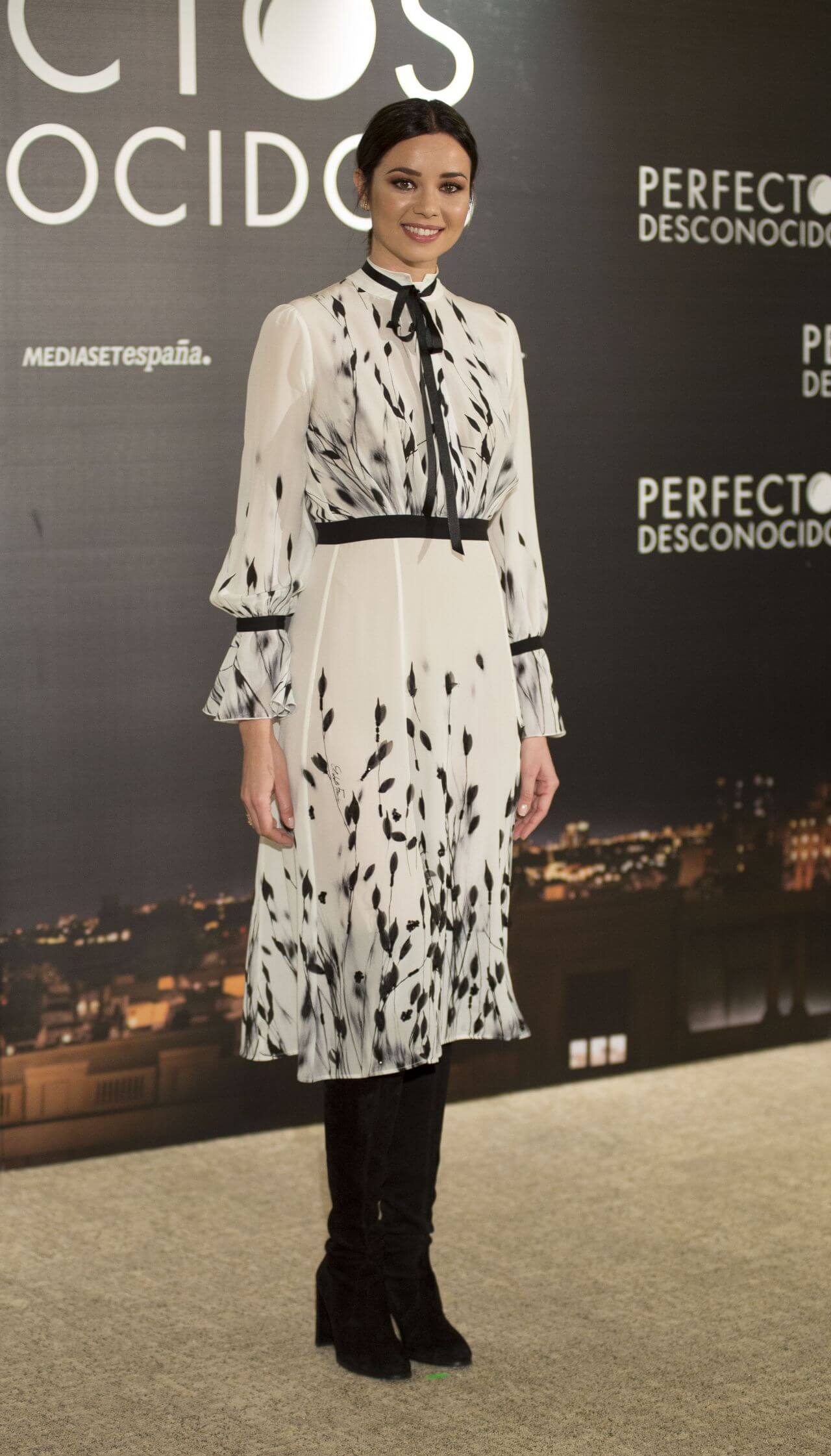 Dafne Fernandez In Off White Printed Full Sleeves Long Dress