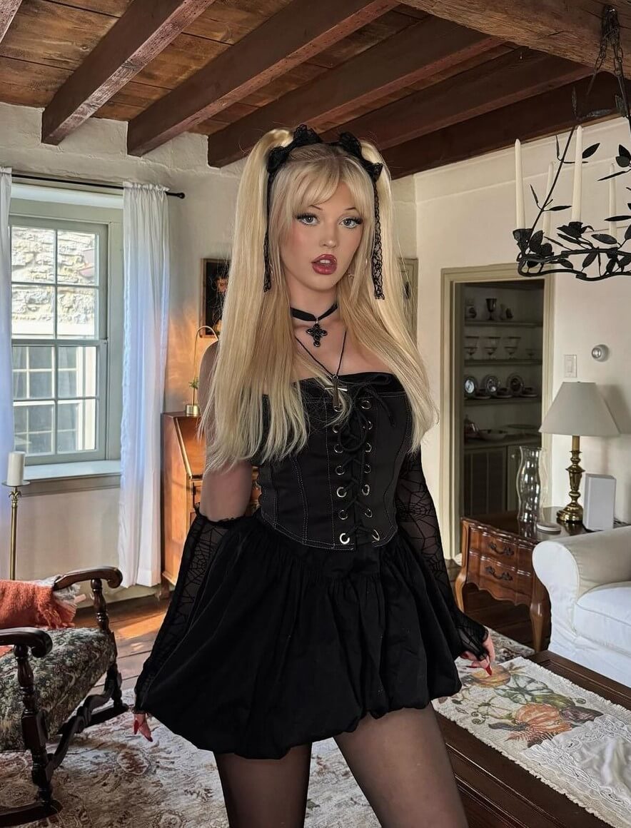 Loren Gray In Black Mini Outfit