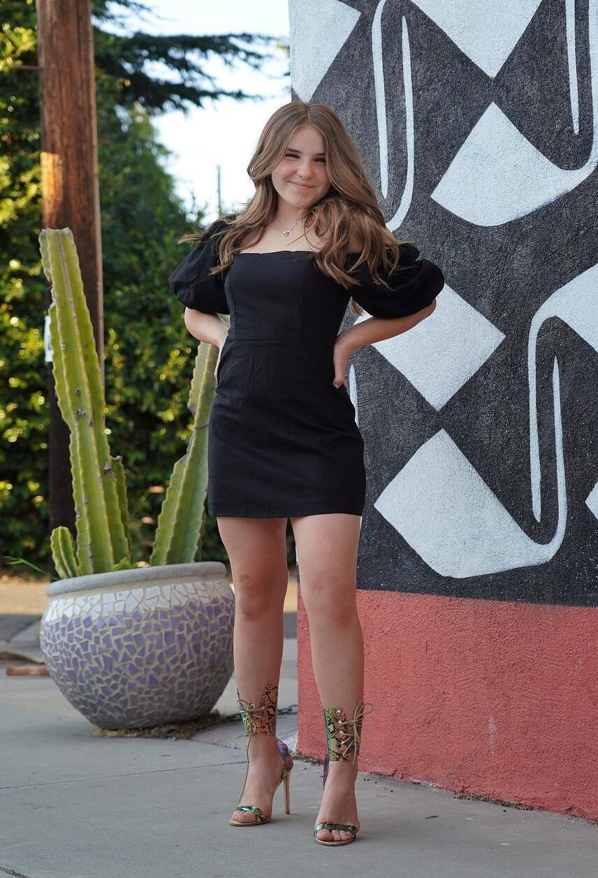 Piper Rockelle In Black Off-Shoulder Mini Outfit