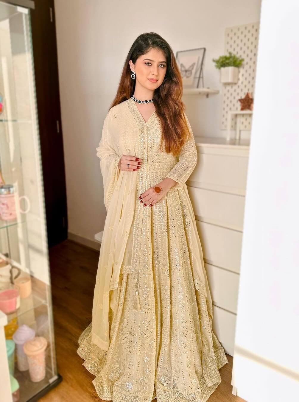 Arishfa Khan In a Beige Mirror Work Long Suit With Dupatta