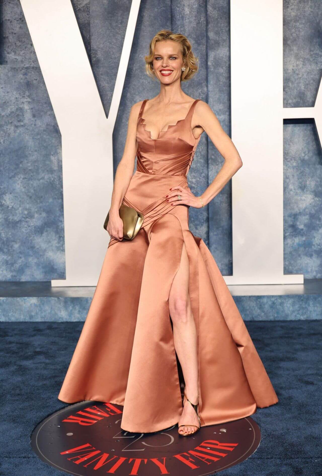 Eva Herzigova In Satin Slit Cut Long Flare Gown