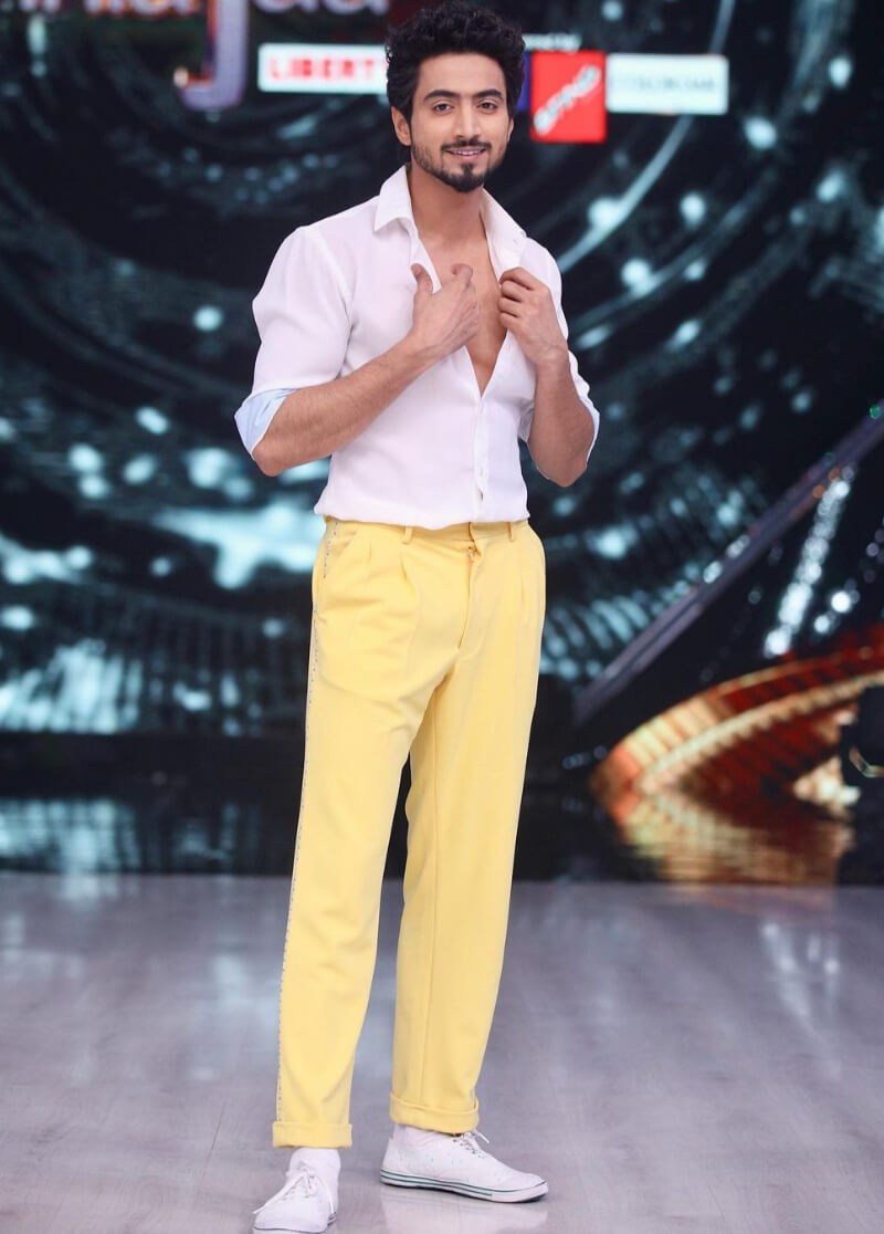 Faisal Shaikh In White Shirt With Pants