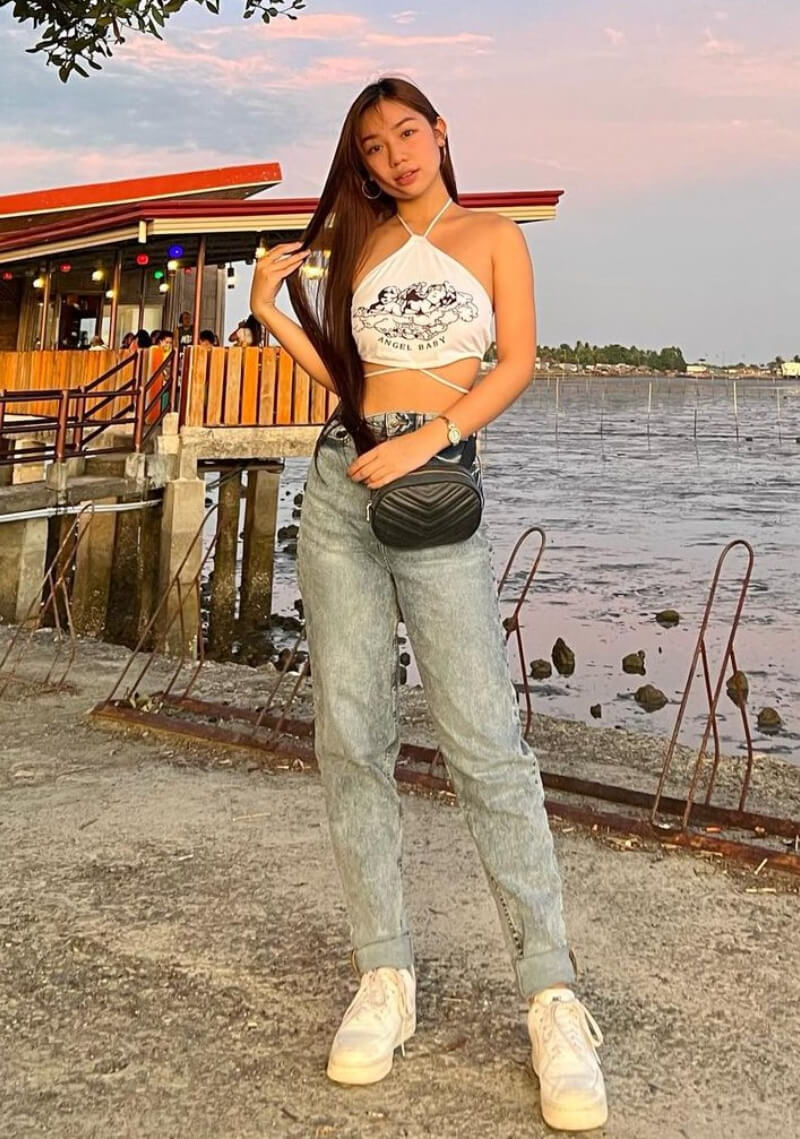 Lex In White Cami Top With Jeans