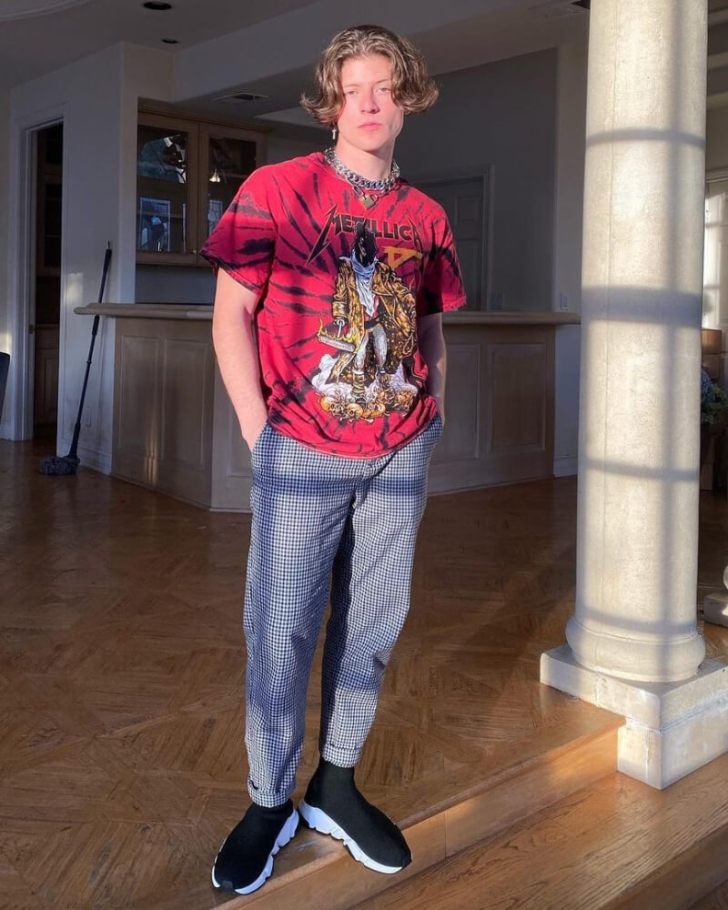 Ondreaz Lopez In Red T-shirt With Checked Pants