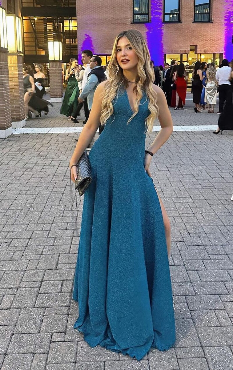 Valeria Vedovatti In Teal Blue Long Gown