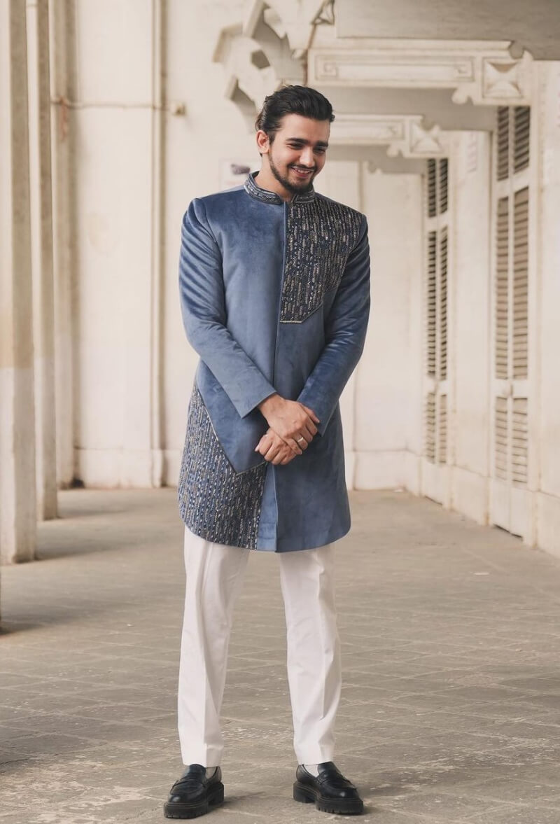 Vishal Pandey In Grey Embroidery Kurta With Trousers