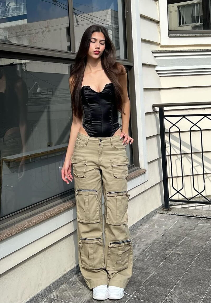 Yaszou In Black Cami Top With Cargo Pants