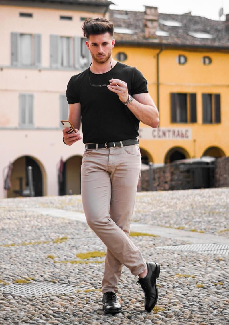Alessandro Piacenti In Black T-shirt With Pants