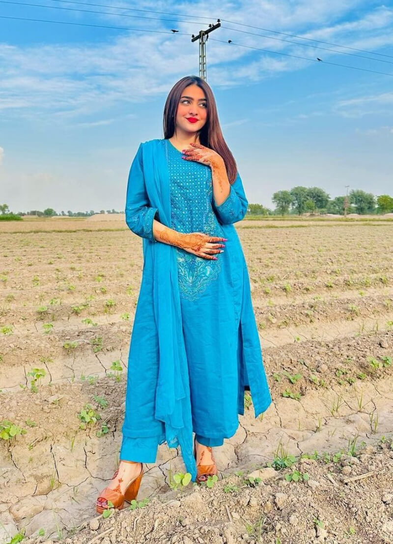 Arooj Fatimah In Blue Full Sleeves Suit Set