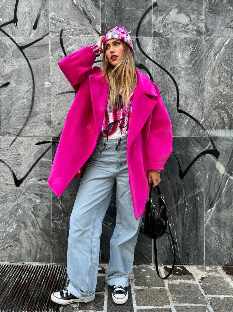 Gloria Schito In Pink Jacket With Jeans