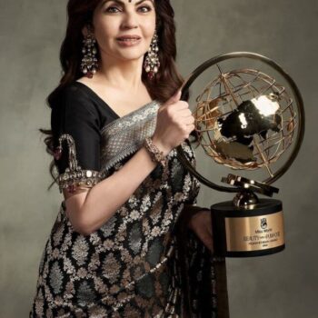 nita-ambani-wore-mughal-emperor-shah-jahans-kalgi-as-bajuband-worth-over-rs-200-crores-at-71st-miss-world-finals-2