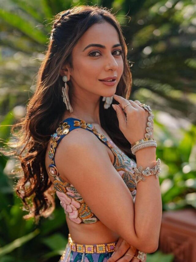 Rakul Preet Singh’s Wedding Bliss: Captivating Pictures of Beautiful Accessories
