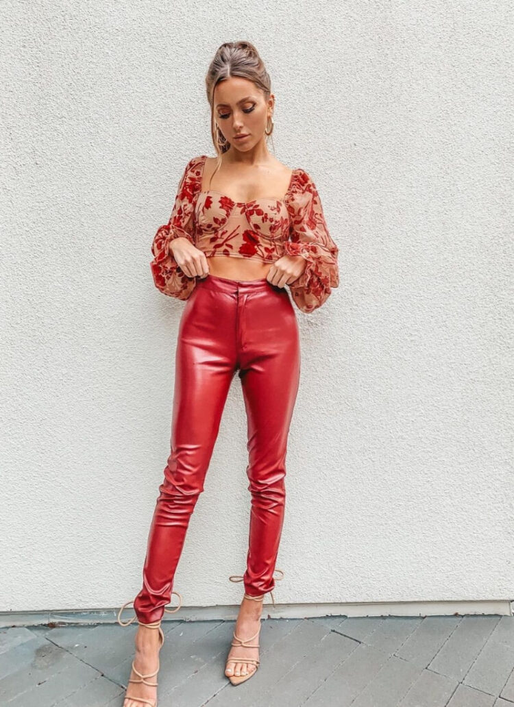 Abby Baffoe Stunning and Stylish Outfit Ideas