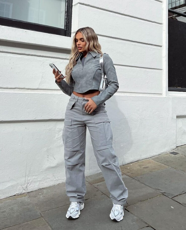 Britney De Villiers Her Bold and Trendy Outfits