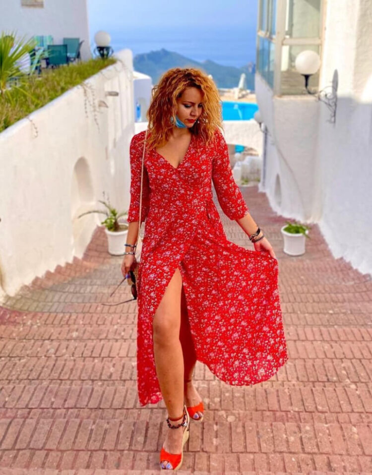 Celii Mokraoui Her Stylish fashion Icon Closet
