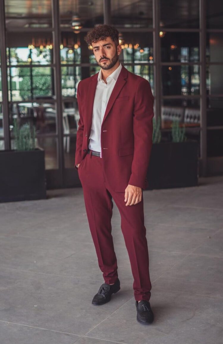 /Christian-Olmeedo-In-Red-Pantsuit-Outfits.jpg
