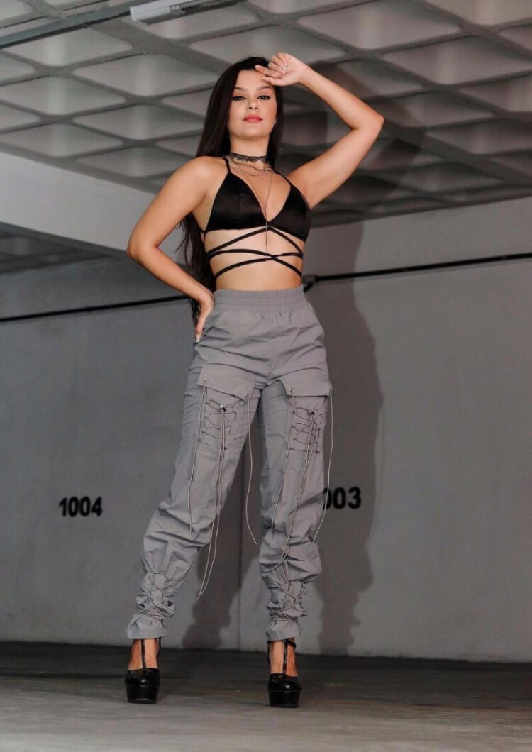 Danivia Alves Beautiful Sophisticated Fashion Icon