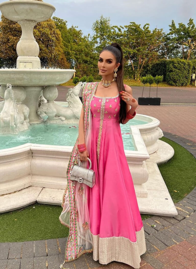 Faryal Makhdoom In Pink Shimmery Long Frock Suit