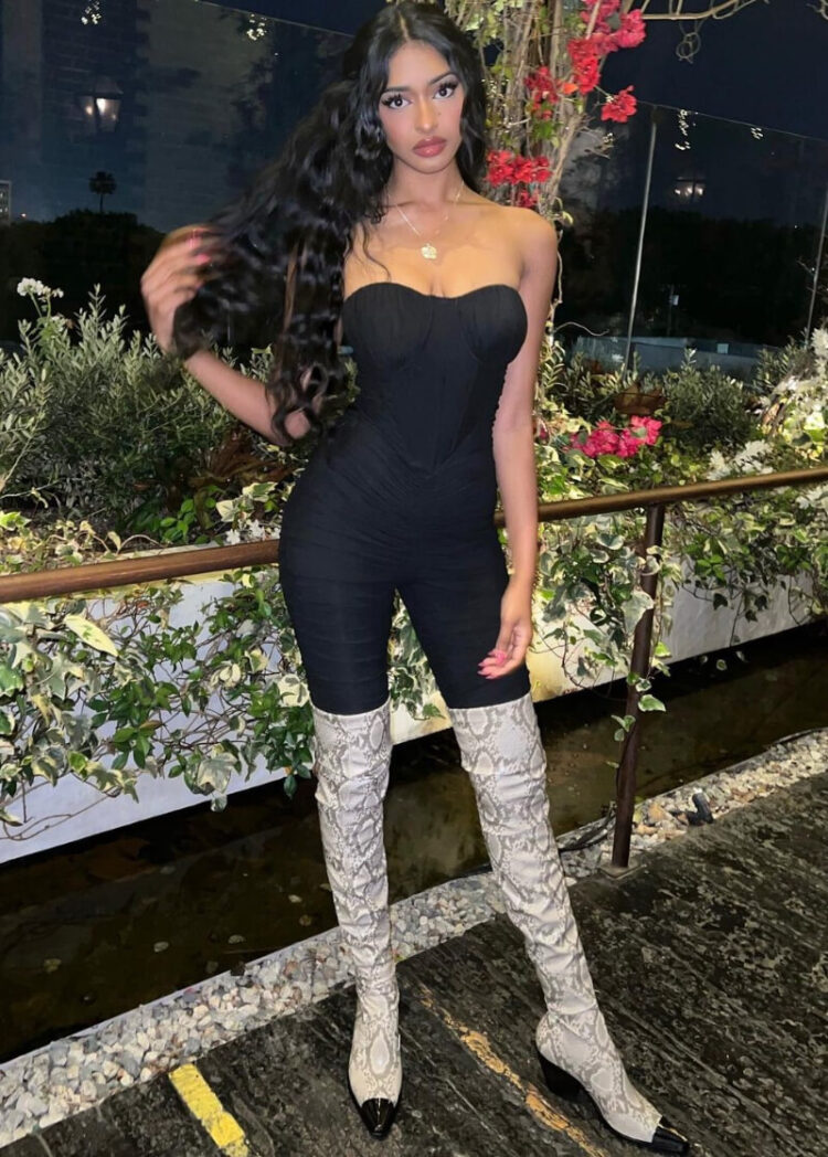 Kaaviya Styling Sophisticated Elegance Fashionista