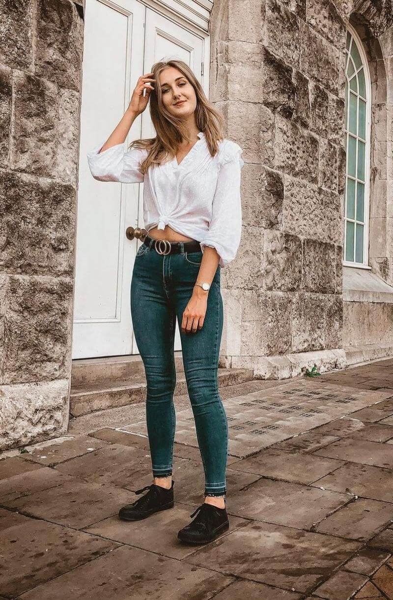 Marta Marczynska In White Top With Denim Jeans