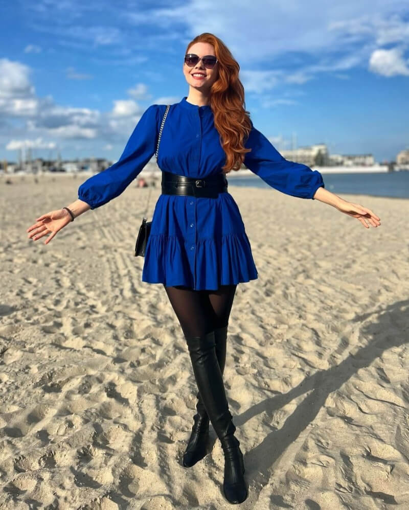 Sonia Trzewikowska In Blue Short Dress