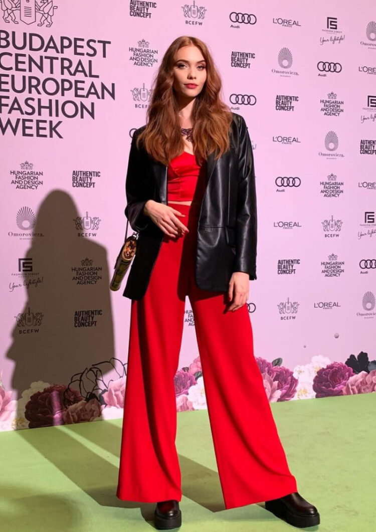 Sonia Trzewikowska Sophisticated Trendy Outfit Ideas