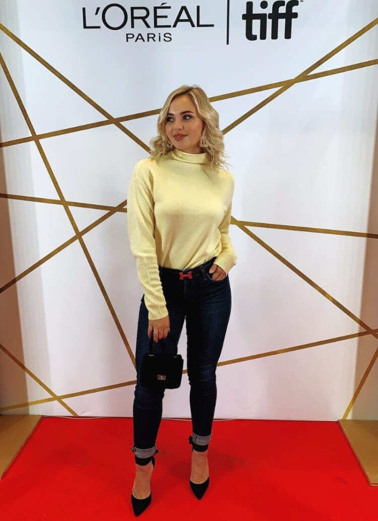 Victoria Baldesarra Elegance Iconic Fashion Divas