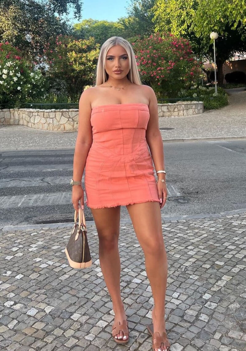 Georgia Portogallo In Dusky Pink Strapless Mini  Dress