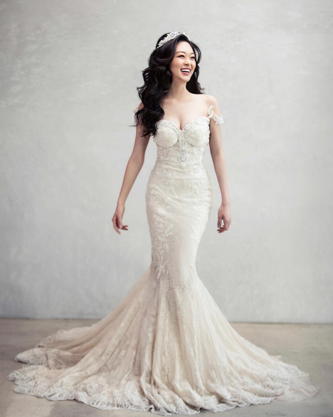 Jasmine Cho In White Mermaid Gown
