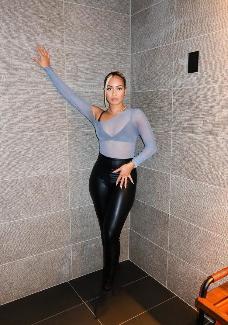 Marissa Most Sophisticated Chic Fashion Trends