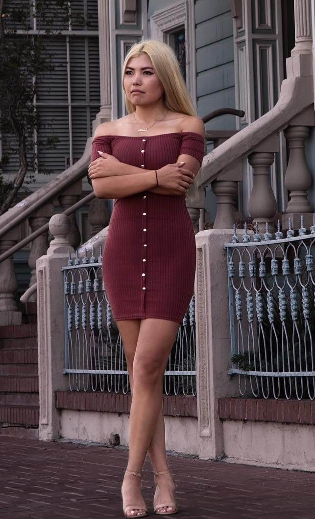 Nissa Kele In Maroon Off-Shoulder Bodycon Dress