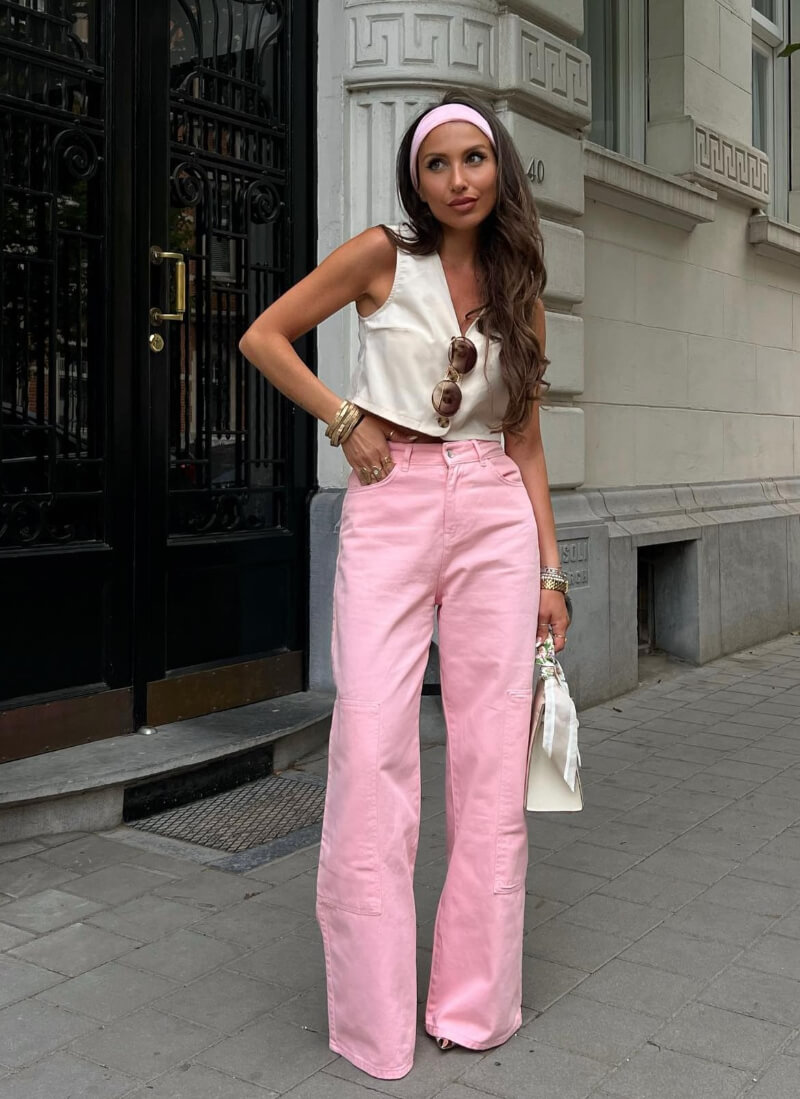 Sasaby Lopez  In White Crop Top With Pink Bottom
