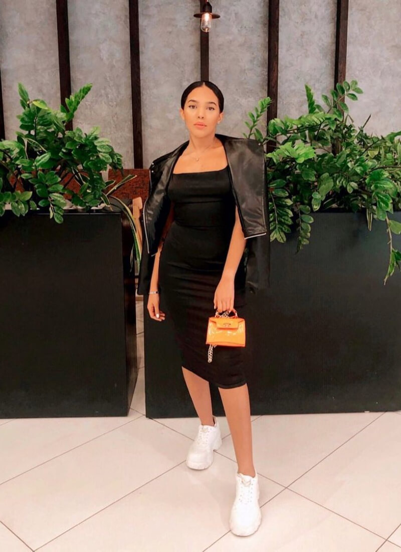 Verónica Soriano In Black Bodycon Dress With Leather Jacket