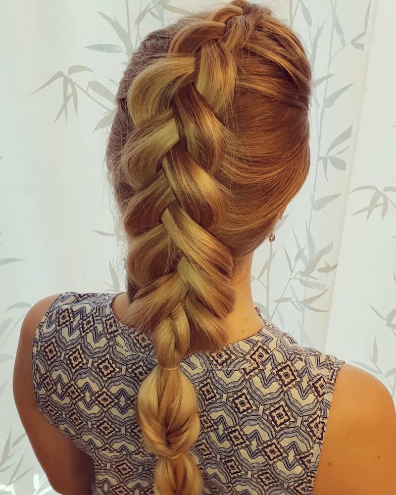 A Baggy French Braids Ponytail