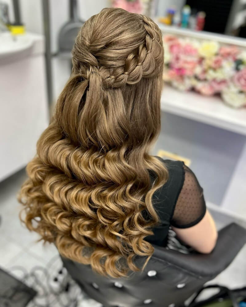 A Multiple Wavy Layered Braids Hairstyle