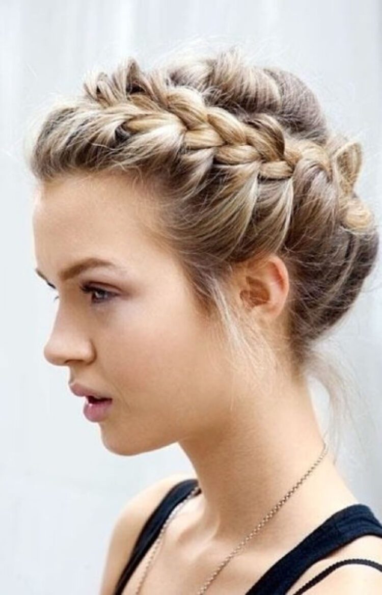 Quick and Easy Hairstyles for Lazy Sundays