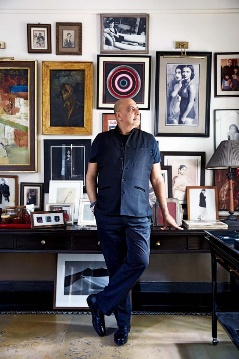 Unique Tarun Tahiliani’s Living Room Fusion of Art, Design